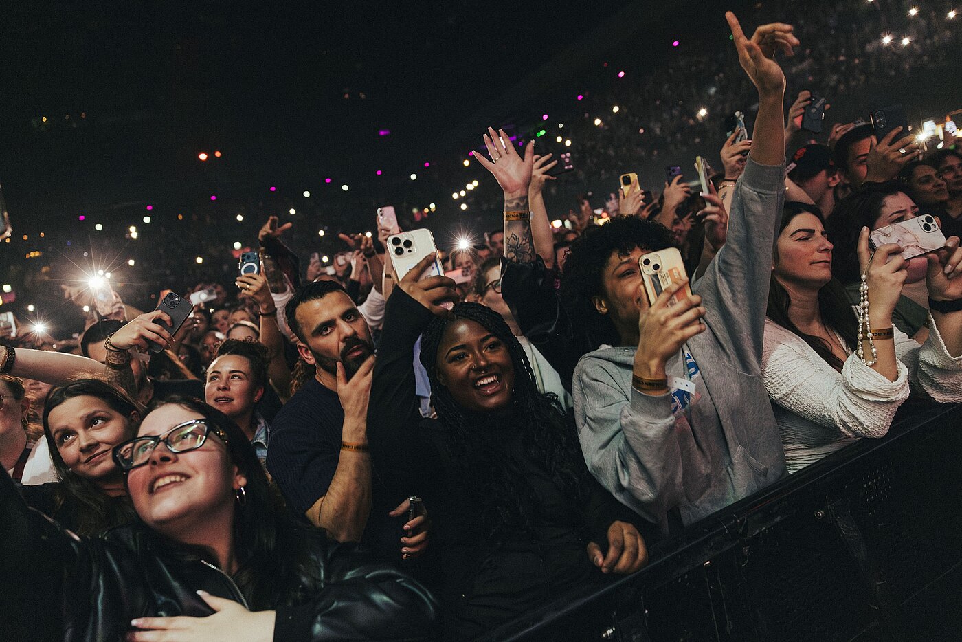EKKO & Friendly Fire lanceren New Gen-ticket voor concerten