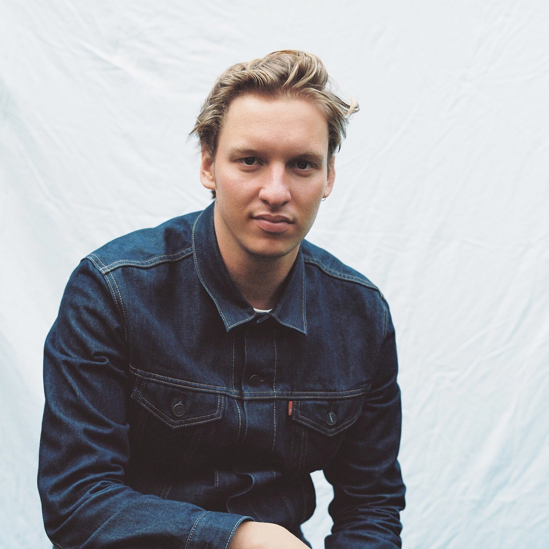 GEORGE EZRA